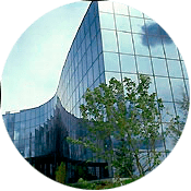 Superlimpiezas Leyre S. L. edificio de cristal